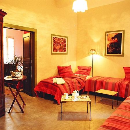 La Cle Des Chants Vergèze Kamer foto