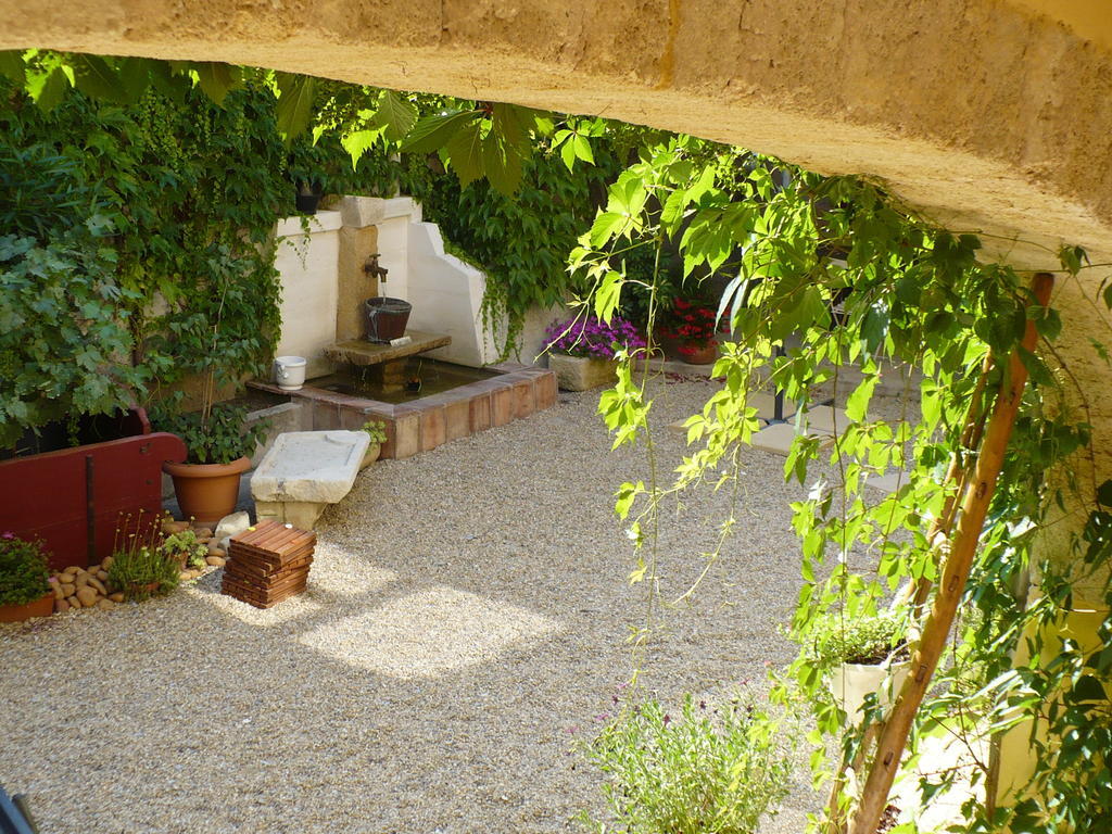 La Cle Des Chants Vergèze Buitenkant foto